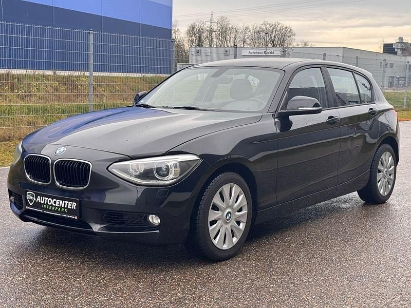 Schwarz Gebraucht 2012 BMW 118 Comfort Edition Kleinwagen | 9.990 € (Guter Preis) - Bild 1/4