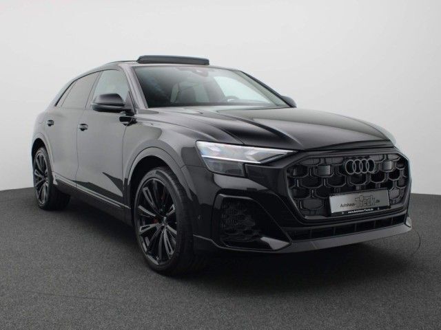 Gebraucht Audi Q8 Ambiente 394 PS (289 kW) 2024 Daytona grau perleffekt SUV