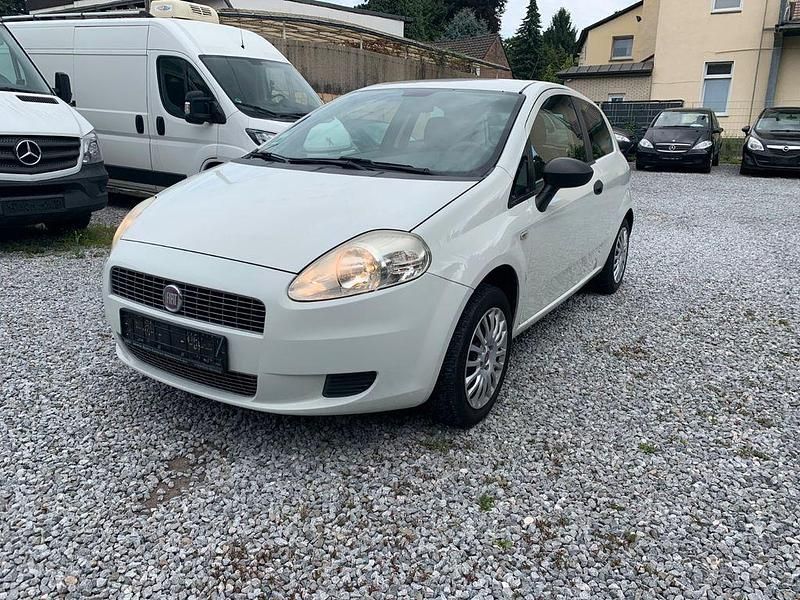 Weiß Gebraucht 2009 Fiat Punto Evo Dynamic Kleinwagen | 1.850 € (Fairer Preis) - Bild 1/4