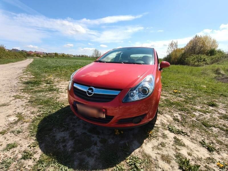 Rot Gebraucht 2008 Opel Corsa Cosmo Limousine | 3.799 € (Fairer Preis) - Bild 1/4