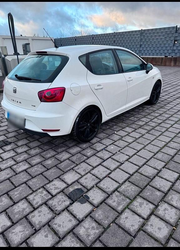 Gebraucht Seat Ibiza 105 PS (77 kW) 2015 Weiß Kleinwagen