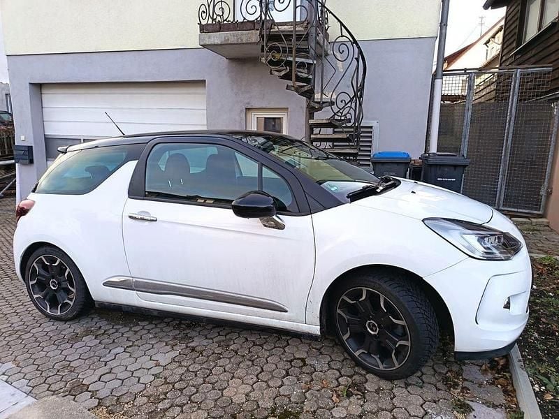 Weiß Gebraucht 2016 Citroën DS3 Kleinwagen | 6.000 € (Superpreis) - Bild 1/4