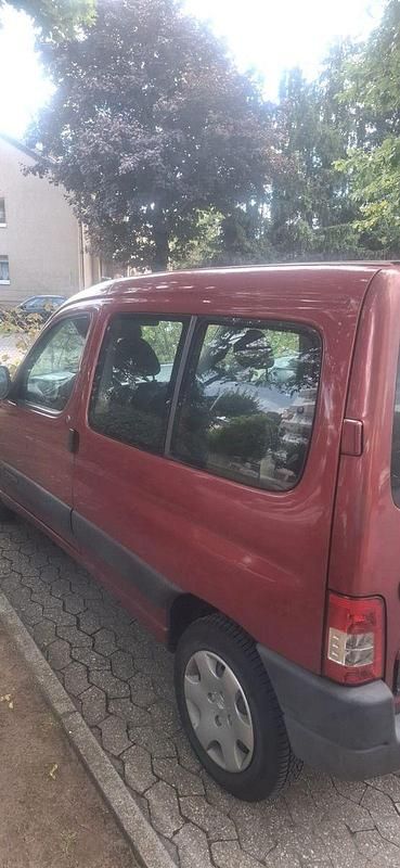 Rot Gebraucht 2007 Citroën Berlingo Advance Van / Kleinbus | 1.800 € (Fairer Preis) - Bild 1/4