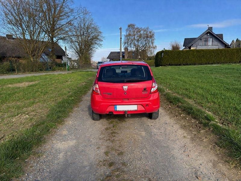 Occasion Dacia Sandero 75 ch (55 kW) 2011 Rouge Berline