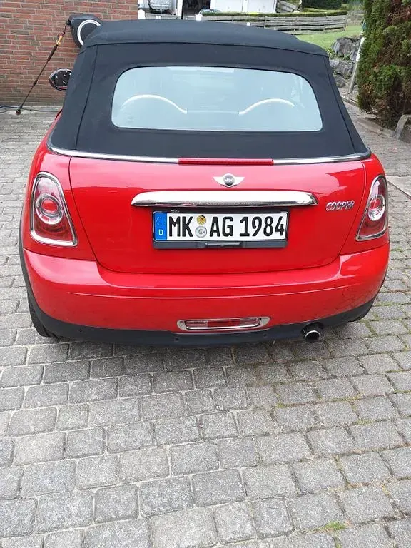 Gebraucht Mini Cooper Cabriolet 122 PS (89 kW) 2011 Rot Cabrio