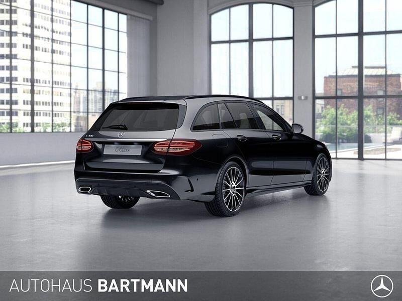 Gebraucht Mercedes C300 AMG line 258 PS (189 kW) 2019 Schwarz Limousine