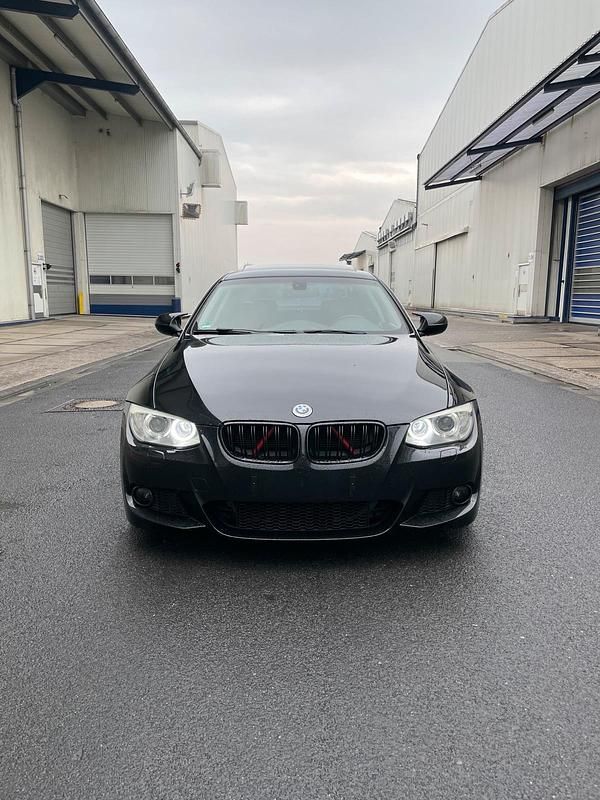 Schwarz Gebraucht 2011 BMW 320 M Performance Coupé | 12.000 € - Bild 1/4
