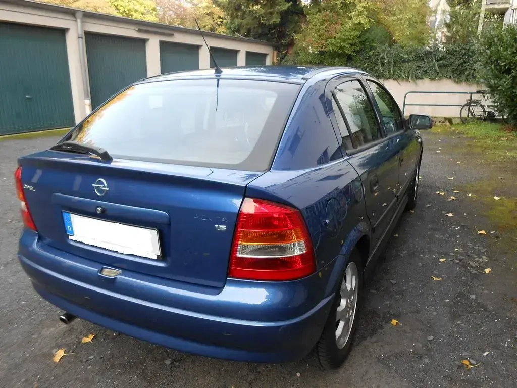 Brugt Opel Astra Elegance 84 HK (61 kW) 2002 Blå Sedan
