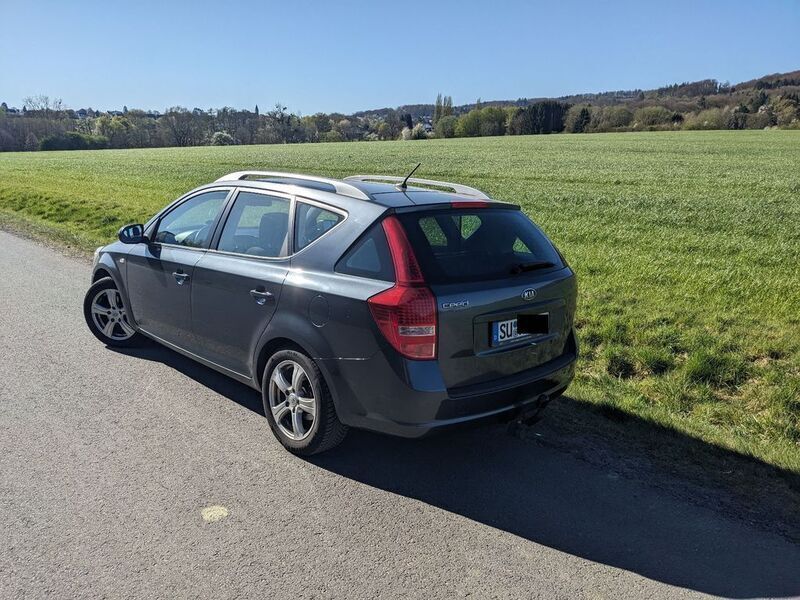 Gebraucht Kia Ceed Sportswagon 125 PS (91 kW) 2011 Kombi