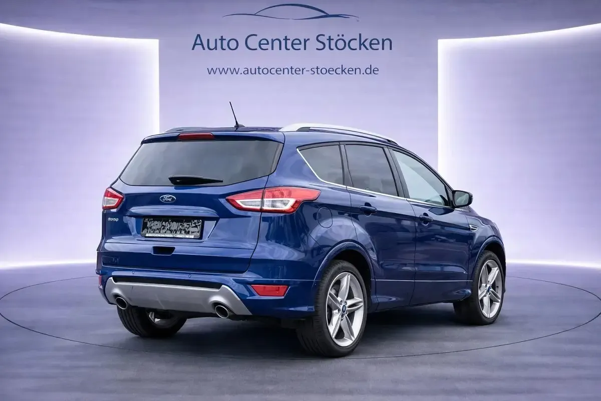 Gebraucht Ford Kuga Individual 182 PS (133 kW) 2016 Violet SUV