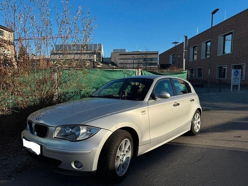 Gebraucht BMW 116 122 PS (89 kW) 2005 Grau Kleinwagen