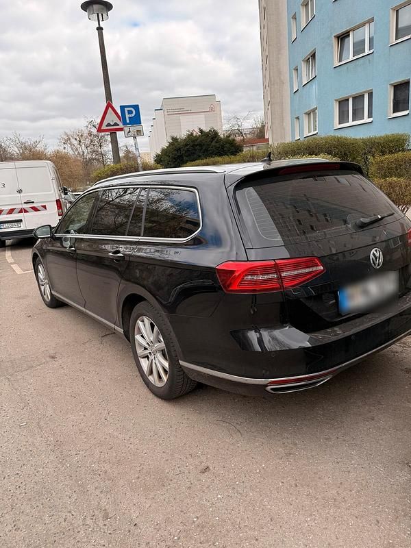 Gebraucht VW Passat 190 PS (139 kW) 2018 Schwarz Kombi