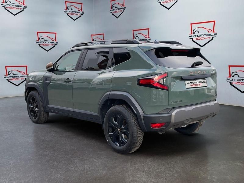 Neu Dacia Duster Extreme 131 PS (96 kW) 2025 Grün SUV