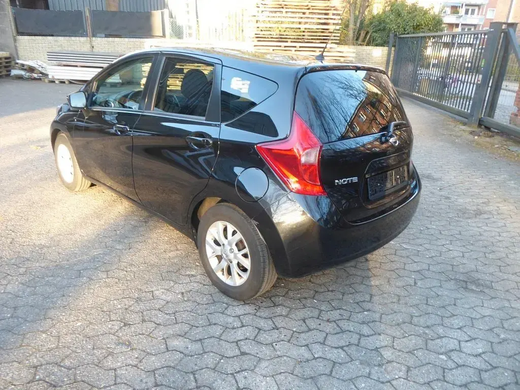Gebraucht Nissan Note Acenta+ 90 PS (66 kW) 2016 Schwarz Kleinwagen