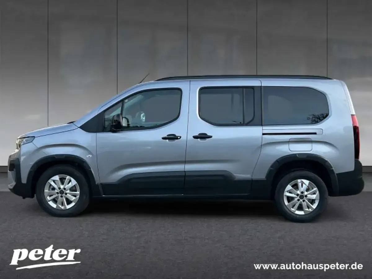 Gebraucht Peugeot Rifter Allure 131 PS (96 kW) 2025 Met. artense silber Van / Kleinbus