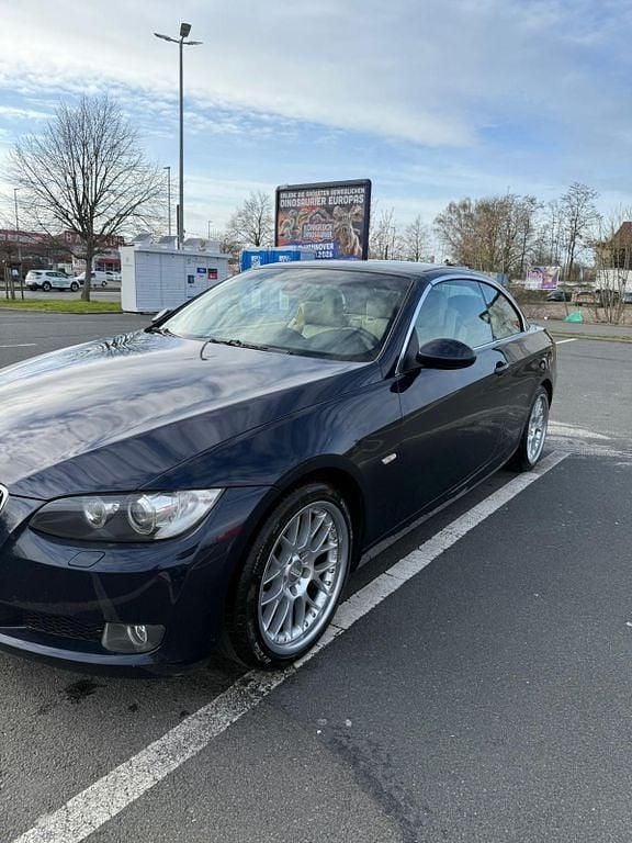 Gebraucht BMW 320 Cabriolet 177 PS (130 kW) 2009 Blau Cabrio