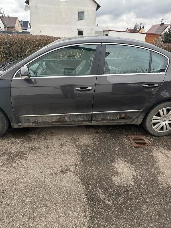 Gebraucht VW Passat 140 PS (102 kW) 2005 Schwarz Limousine