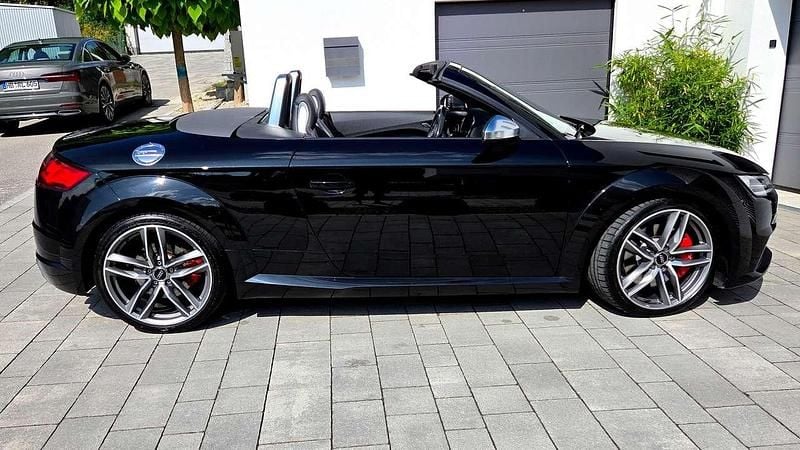 Schwarz Gebraucht 2016 Audi TT Roadster Ambiente Cabrio | 28.500 € (Guter Preis) - Bild 1/4