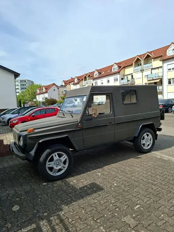 Gebraucht Mercedes E230 116 PS (85 kW) 1993 Grün SUV