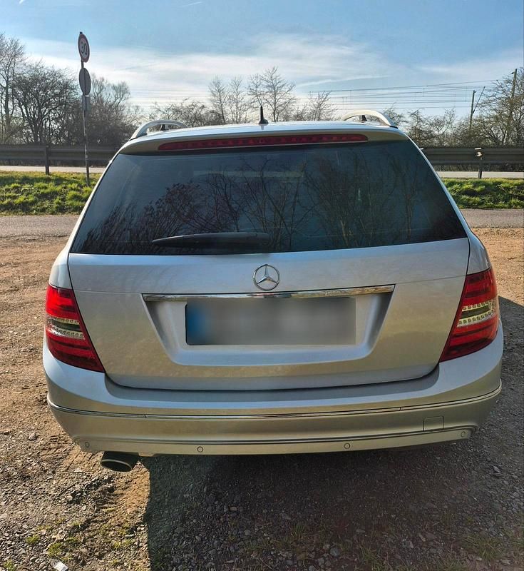 Gebraucht Mercedes C220 170 PS (125 kW) 2014 Silber Kombi