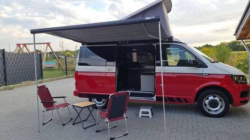 Rot Gebraucht 2018 VW T6 California Van | 39.555 € - Bild 1/4