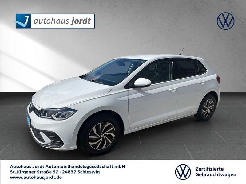 Weiß Gebraucht 2024 VW Polo Life Kleinwagen | 17.975 € (Fairer Preis) - Bild 1/4