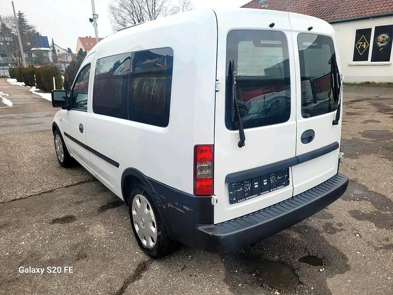 Gebraucht Opel Combo 75 PS (55 kW) 2011 Weiß Van / Kleinbus