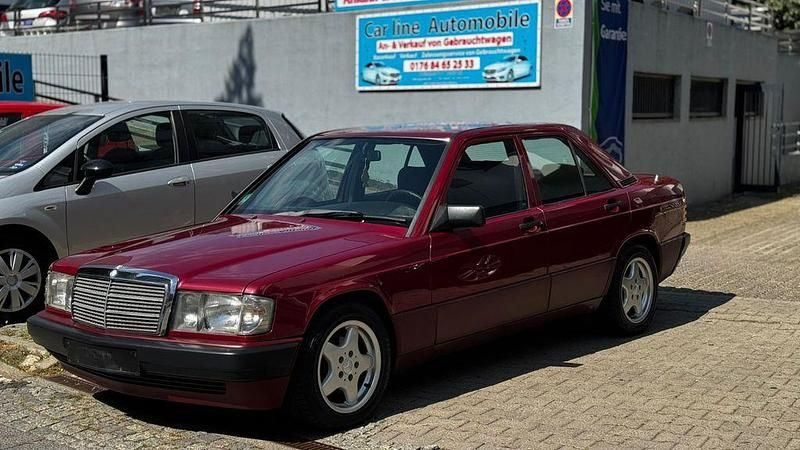 Rot Gebraucht 1990 Mercedes 190 Limousine | 9.900 € - Bild 1/3