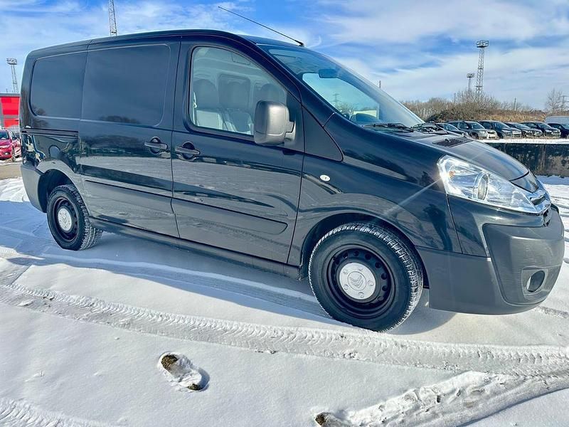 Gebraucht Citroën Jumpy 128 PS (94 kW) 2016 Weiß Van / Kleinbus