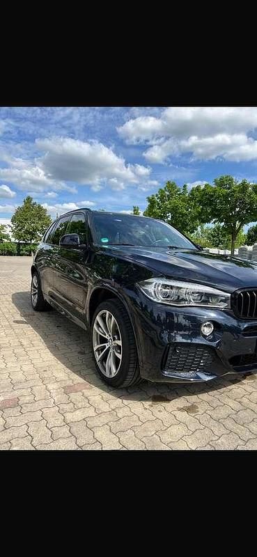 Schwarz Gebraucht 2017 BMW X5 Sport Line SUV | 33.800 € (Etwas zu teuer) - Bild 1/4