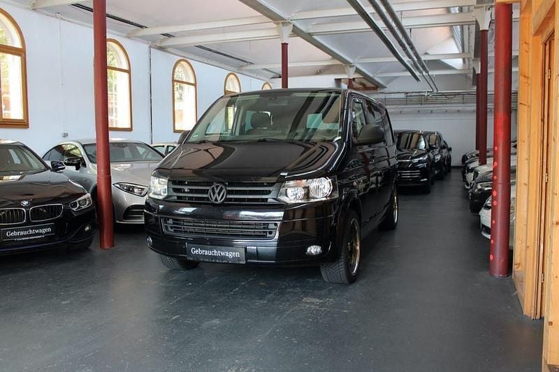 Schwarz Gebraucht 2013 VW T5 Van | 11.990 € - Bild 1/4
