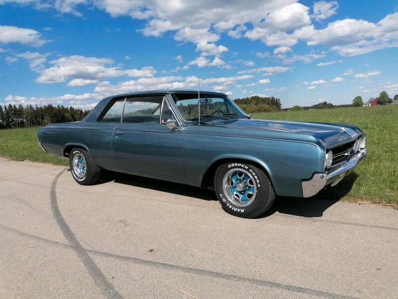 Blau Gebraucht 1964 Oldsmobile Cutlass Coupé | 28.200 € - Bild 1/4