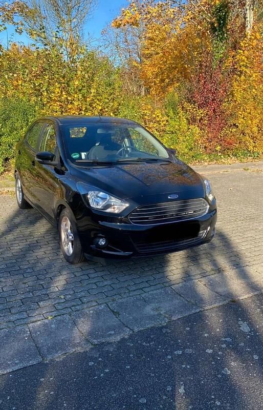 Schwarz Gebraucht 2017 Ford Ka Plus Cool & Sound Edition Kleinwagen | 8.000 € (Guter Preis) - Bild 1/4