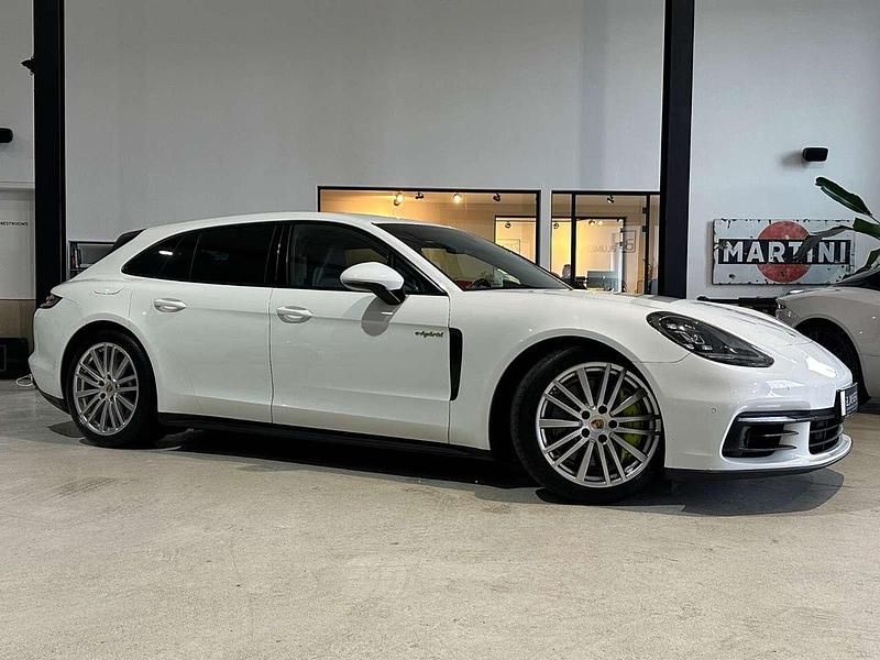 Gebraucht Porsche Panamera Sport Turismo 462 PS (339 kW) 2018 Pure white/weiss Kombi