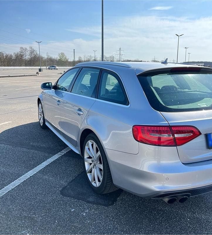 Gebraucht Audi A4 S-Line 177 PS (130 kW) 2014 Silber Kombi