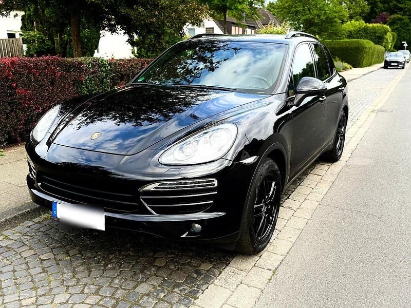 Schwarz Gebraucht 2013 Porsche Cayenne SUV | 28.500 € (Fairer Preis) - Bild 1/4