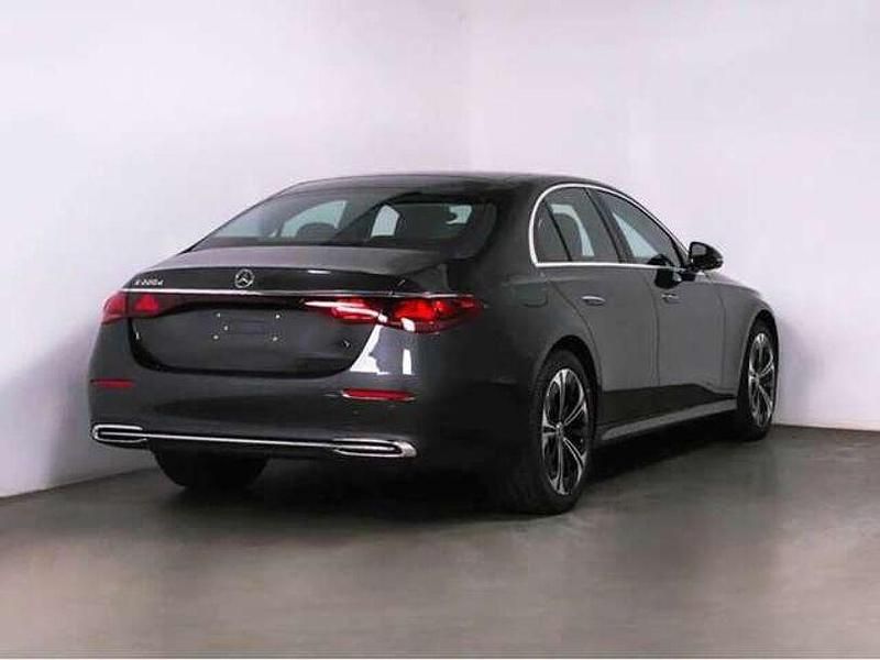 Gebraucht Mercedes E220 Advanced Plus 197 PS (144 kW) 2024 Metalliclack graphitgrau metal Limousine