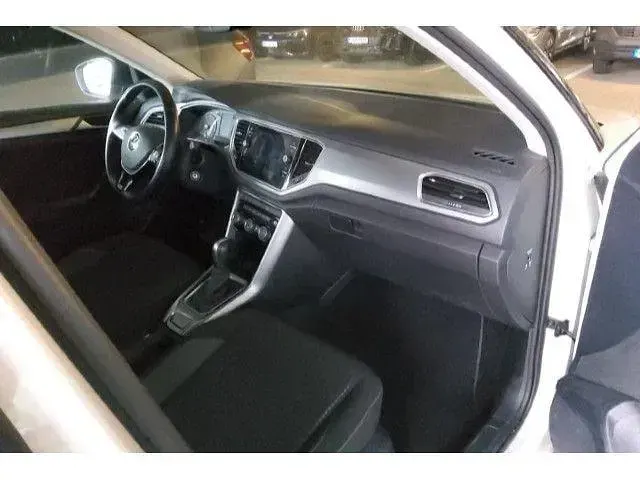 Gebraucht VW T-Roc Active 150 PS (110 kW) 2021 Pure white/schwarz SUV