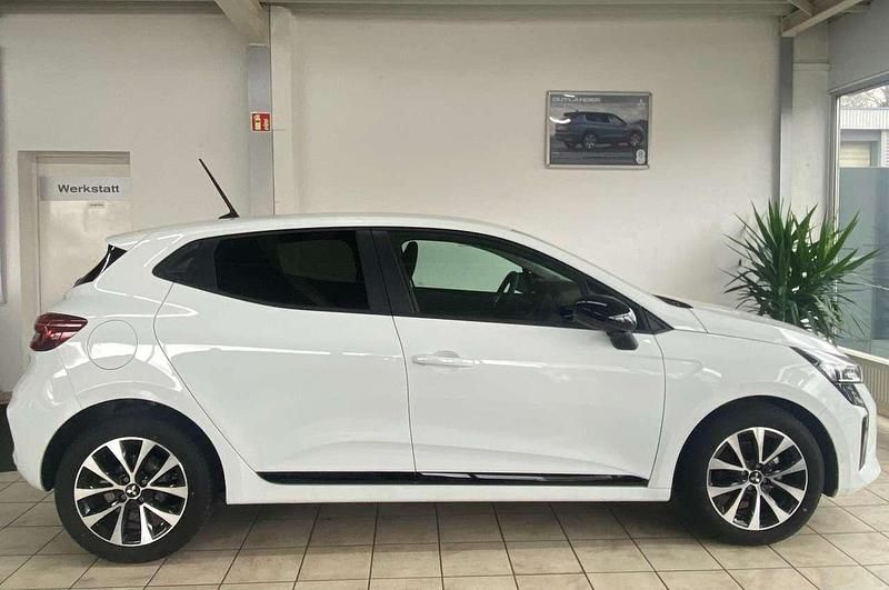 Neu Mitsubishi Colt Plus 67 PS (49 kW) 2025 Antarktisweiss (s) Kleinwagen