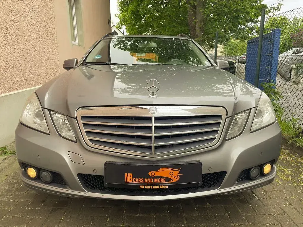 Gebraucht Mercedes E200 136 PS (100 kW) 2010 Silber Kombi
