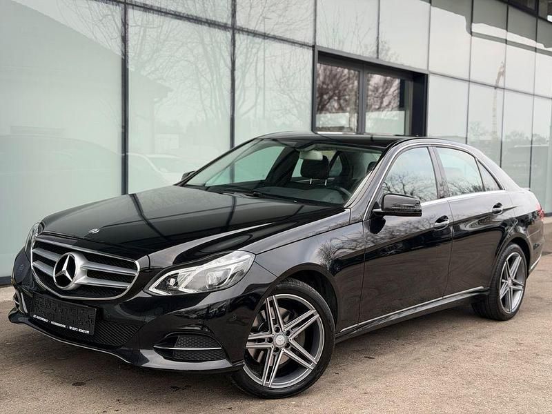 Gebraucht Mercedes E250 204 PS (150 kW) 2015 Schwarz Limousine