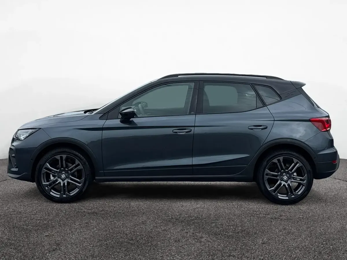 Gebraucht Seat Arona FR 150 PS (110 kW) 2026 Magnetic grau SUV