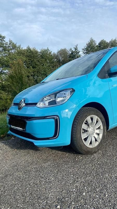 Blau Gebraucht 2020 VW e-up! Kleinwagen | 11.200 € (Guter Preis) - Bild 1/4