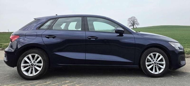 Gebraucht Audi A3 Edition .1 150 PS (110 kW) 2021 Limousine