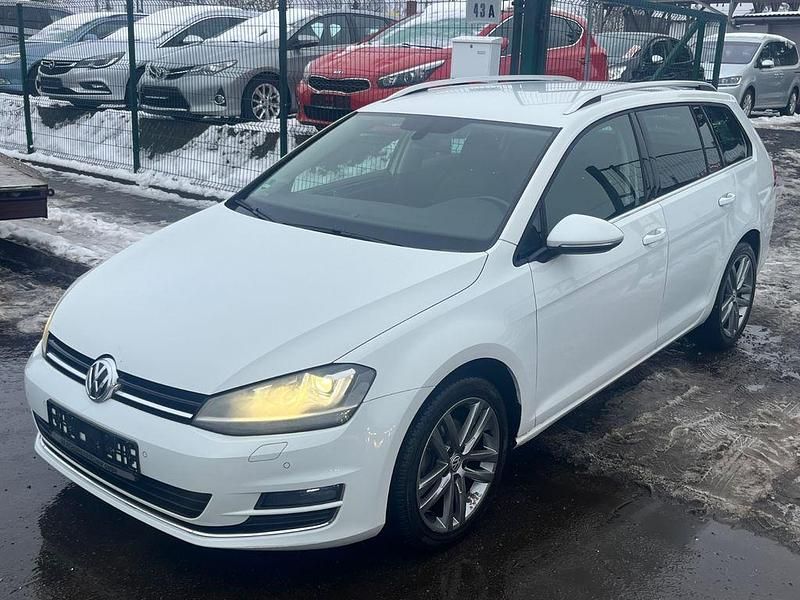 Weiß Gebraucht 2014 VW Golf VII Highline Kombi | 7.900 € (Guter Preis) - Bild 1/4