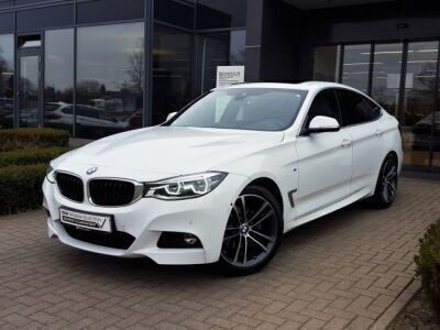 Gebraucht BMW 330 M Sport 258 PS (189 kW) 2018 Weiß Limousine