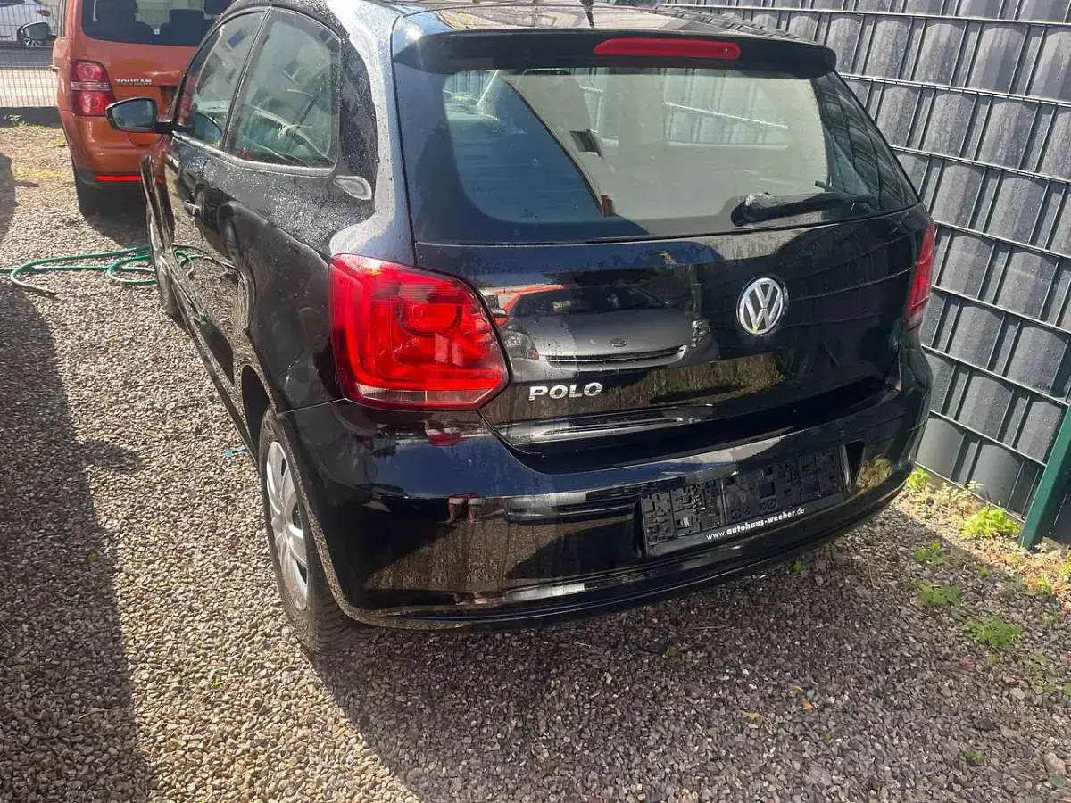 Gebraucht VW Polo Trendline 60 PS (44 kW) 2013 Schwarz Kleinwagen