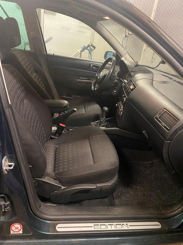 Andere farben Gebraucht 2003 VW Bora Limousine | 650 € (Superpreis) - Bild 1/4