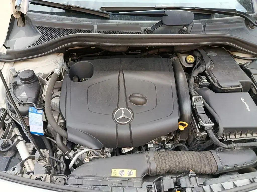 Gebraucht Mercedes B220 Edition 177 PS (130 kW) 2017 Weiß Van / Kleinbus