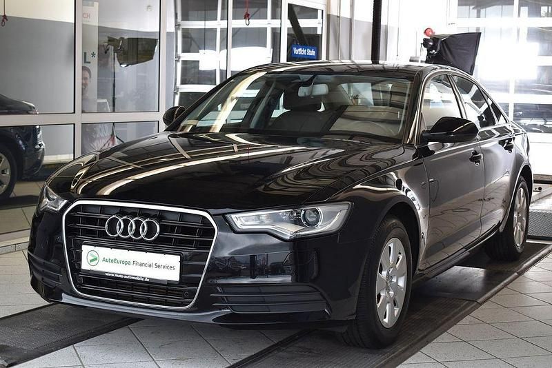 Schwarz Gebraucht 2011 Audi A6 Comfort Limousine | 12.890 € (Fairer Preis) - Bild 1/4